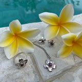 Orecchini Frangipani - il fiore più iconico di Bali