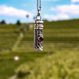 Collana Dewi - lo scrigno sacro che profuma di Bali