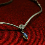 Parure Cleopatra - il potere del serpente e la magia della labradorite